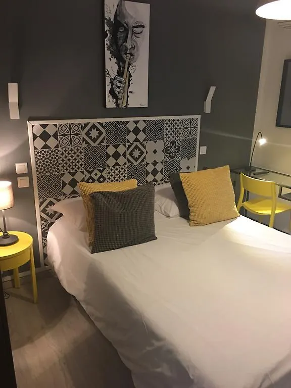 Hotel Le Mistral Marsilya