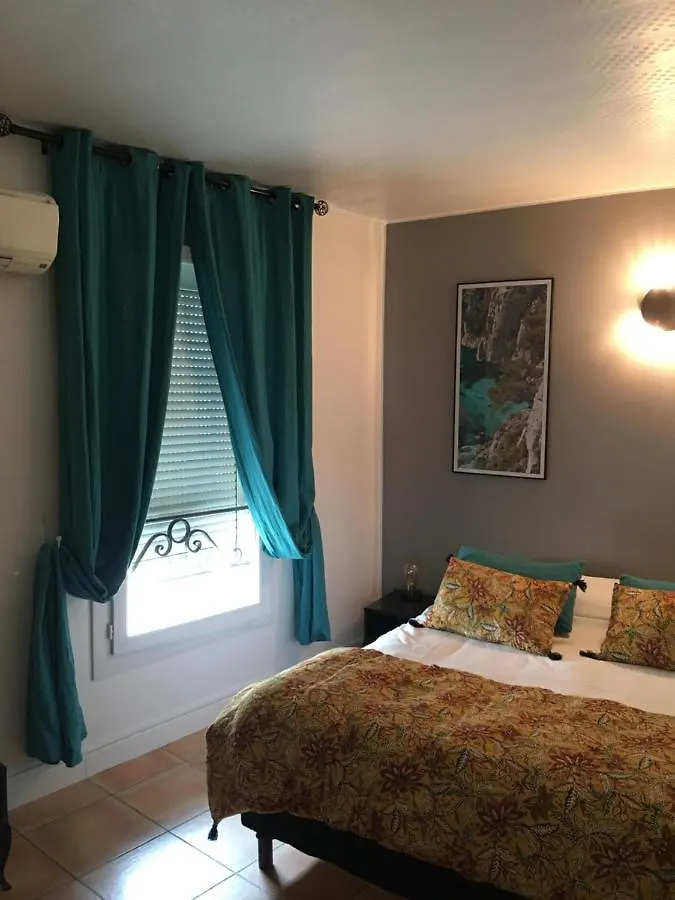 Hotel Hôtel Le Mistral Marselha