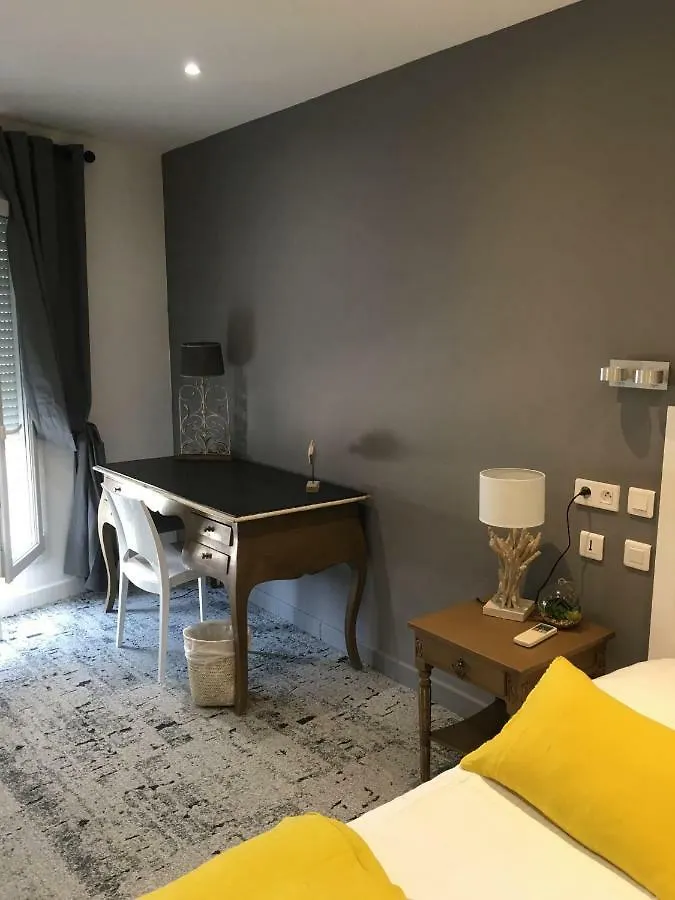 Hotel Hôtel Le Mistral Marselha
